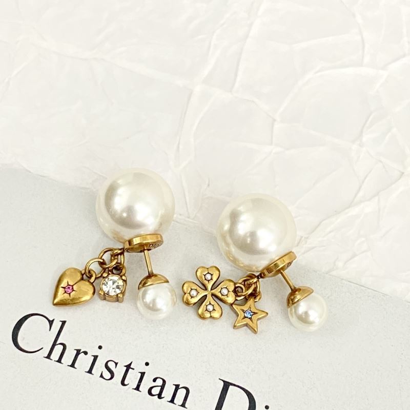 chr1st1an D10r earrings